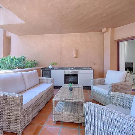 Studio Private Wing Estepona Hotel 5*