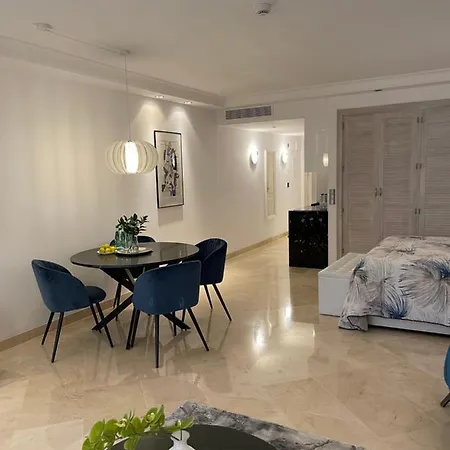 Studio Private Wing Estepona Εστεπόνα