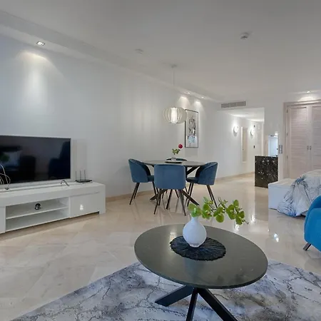 Studio Private Wing Estepona إِستيبونا