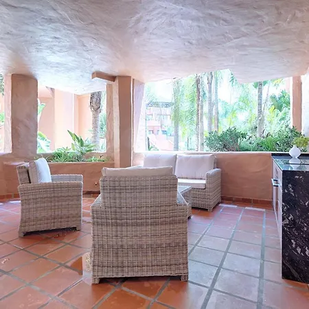 Studio Private Wing Estepona إِستيبونا