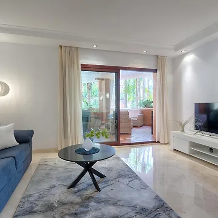Studio Private Wing Estepona 5*