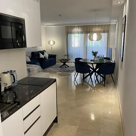Studio Private Wing Estepona ホテル エステポナ